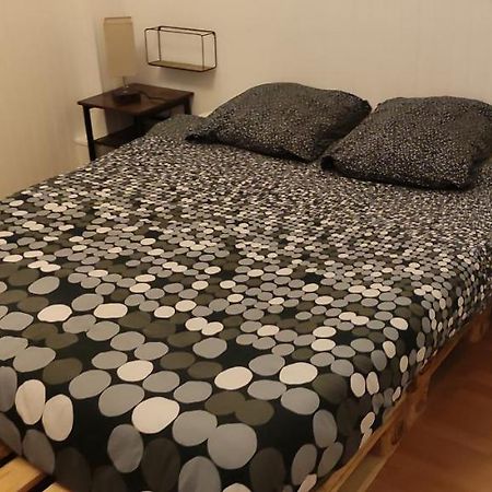 Le Barbatre Apartment Реймс Екстериор снимка